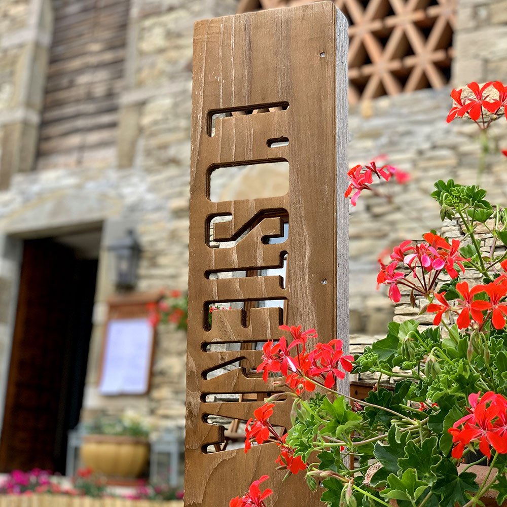 I fiori alle finestre dell’Osteria